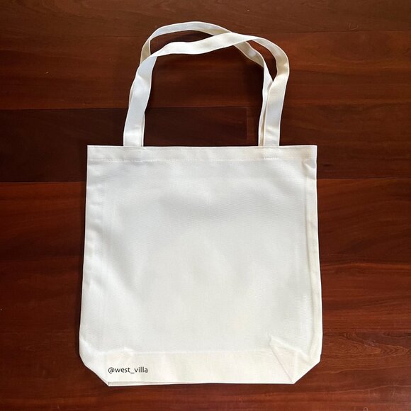 Snoopy & Woodstock Peanuts Winter Puffer Canvas Medium Tote Bag - Picture 3 of 7